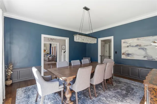 $1,895,000 | 5600 State Line Road, Mission Hills, KS 66208