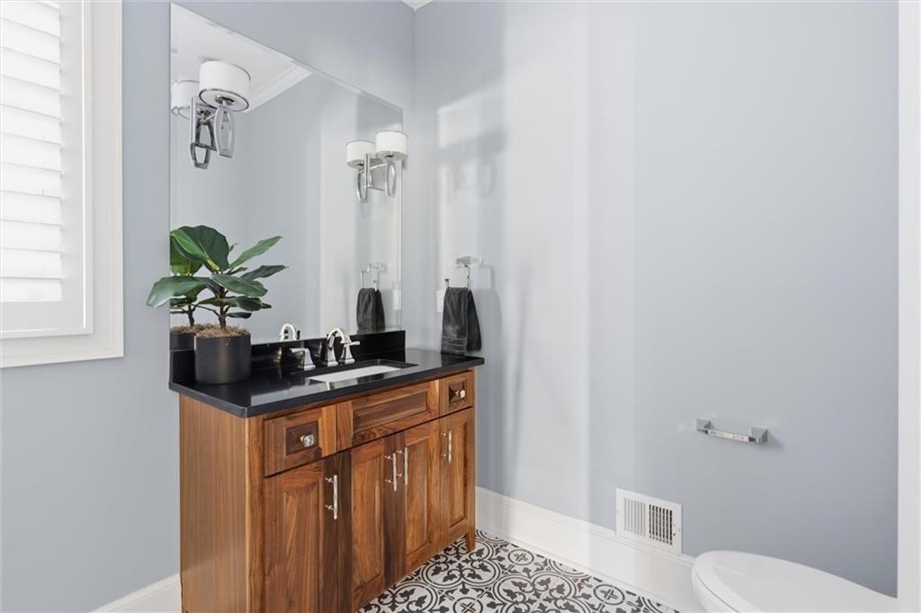 5600 State Line Road Mission Hills, KS 66208 - Photo 22 of 48