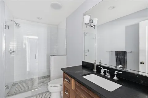 $1,895,000 | 5600 State Line Road, Mission Hills, KS 66208