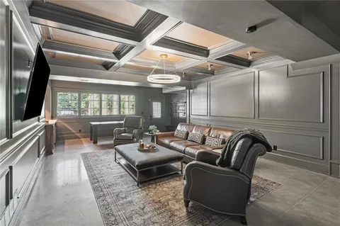 $1,895,000 | 5600 State Line Road, Mission Hills, KS 66208