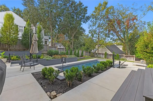 $1,895,000 | 5600 State Line Road, Mission Hills, KS 66208