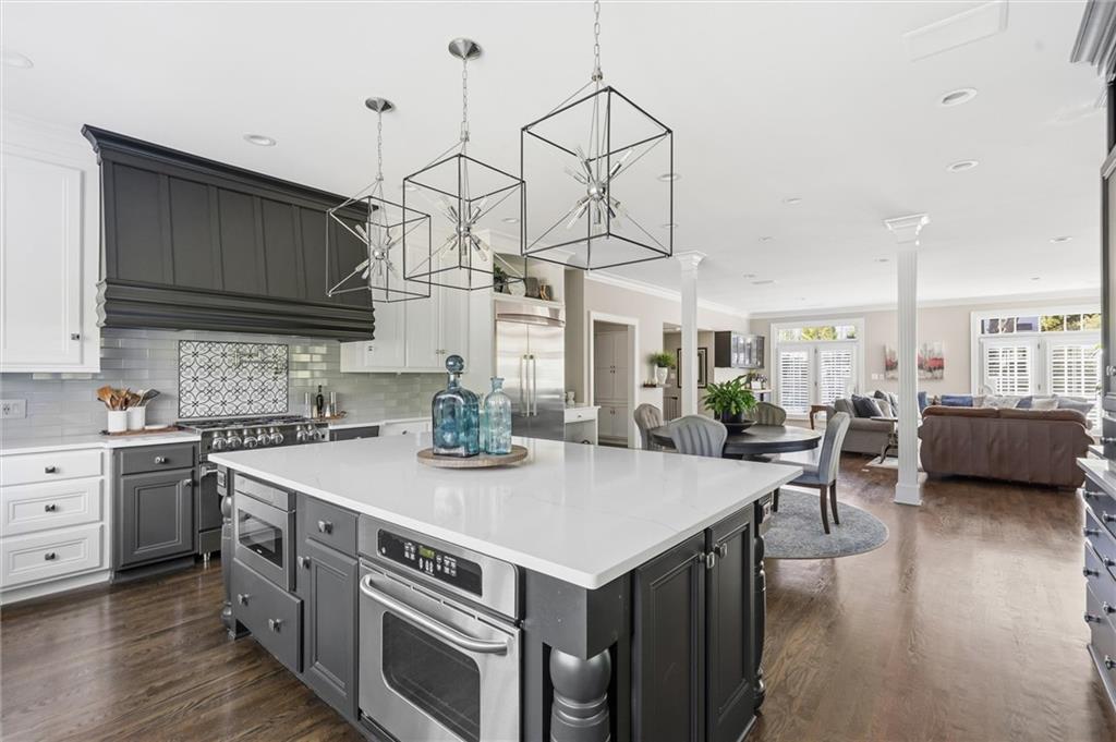 5600 State Line Road Mission Hills, KS 66208 - Photo 8 of 48