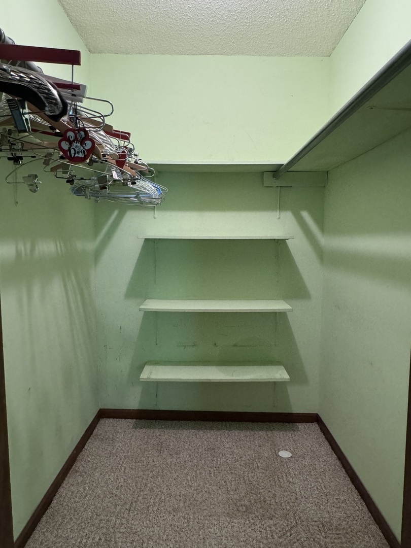 3222 250 East Road Herscher, IL 60941 - Photo 17 of 31 a room with a small space