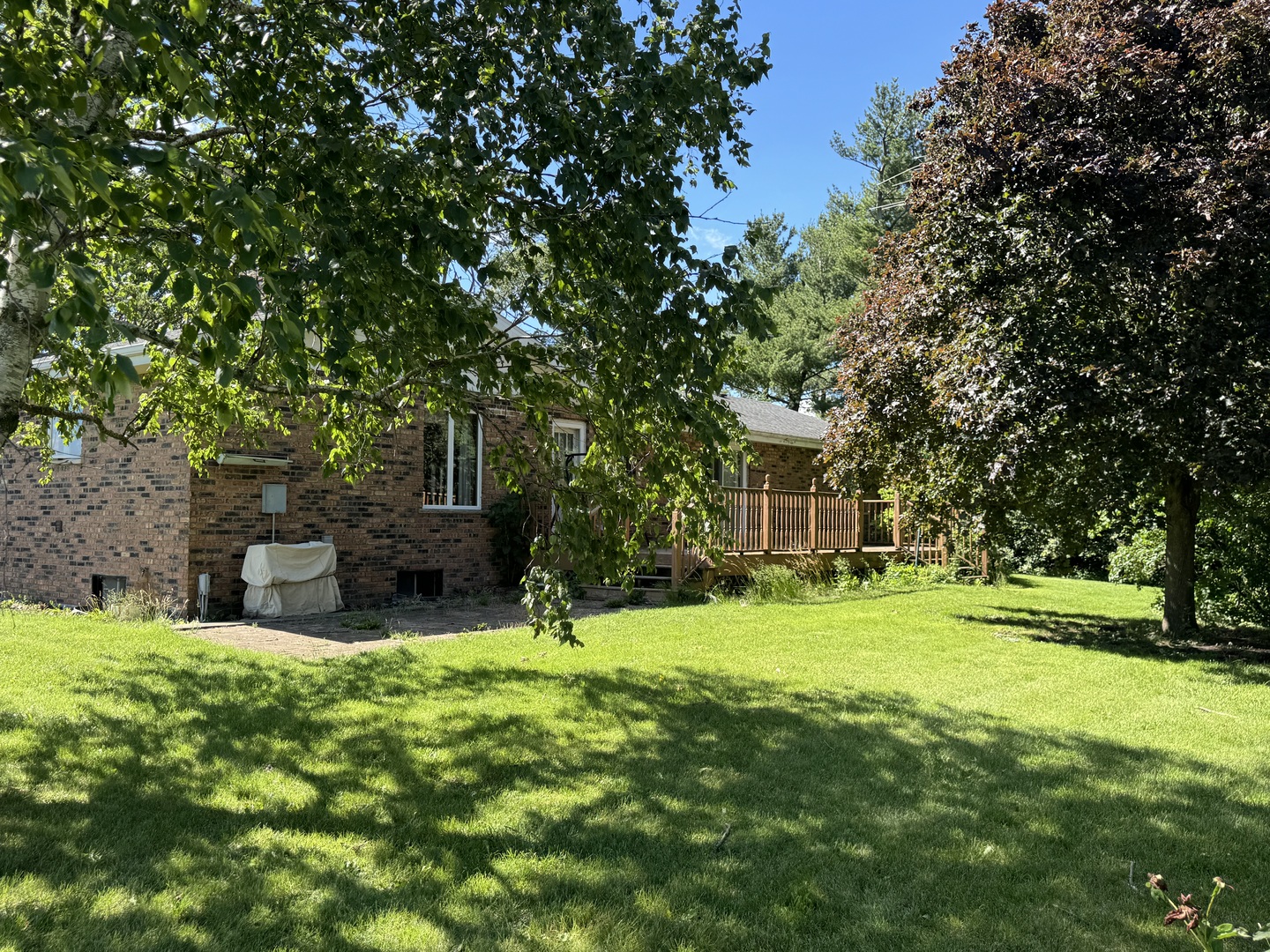 3222 250 East Road Herscher, IL 60941 - Photo 23 of 31 a house view with a sitting space and garden view