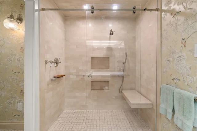 $3,080,000 | 85 East India Row, Unit 33B/C, Boston, MA 02110