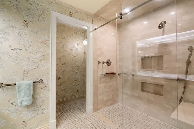 $3,080,000 | 85 East India Row, Unit 33B/C, Boston, MA 02110