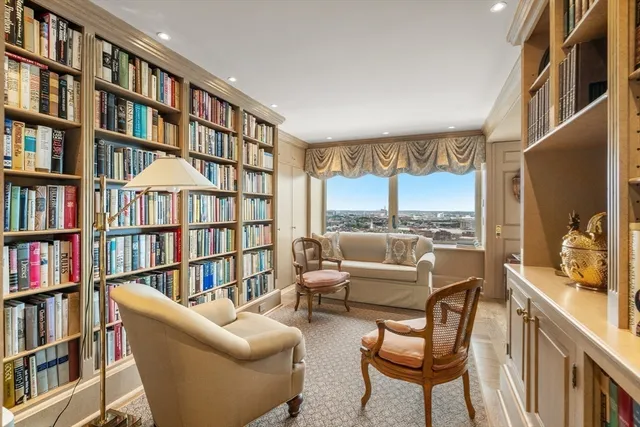 $3,080,000 | 85 East India Row, Unit 33B/C, Boston, MA 02110