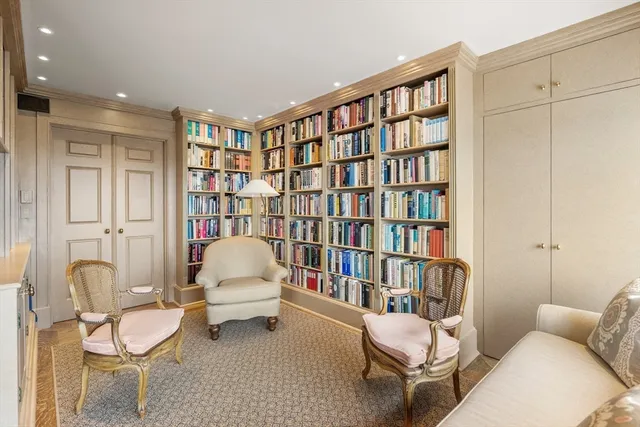 $3,080,000 | 85 East India Row, Unit 33B/C, Boston, MA 02110