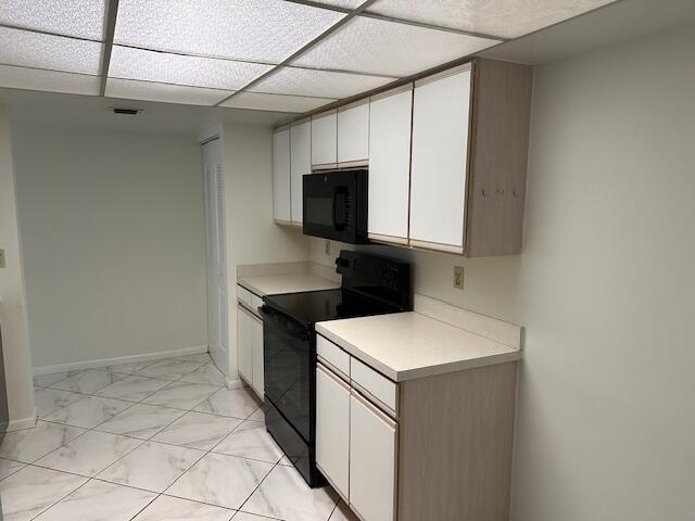 955 Dotterel Road, Unit 2509 Delray Beach, FL 33444 - Photo 18 of 53 Kitchen Extra Counter Space