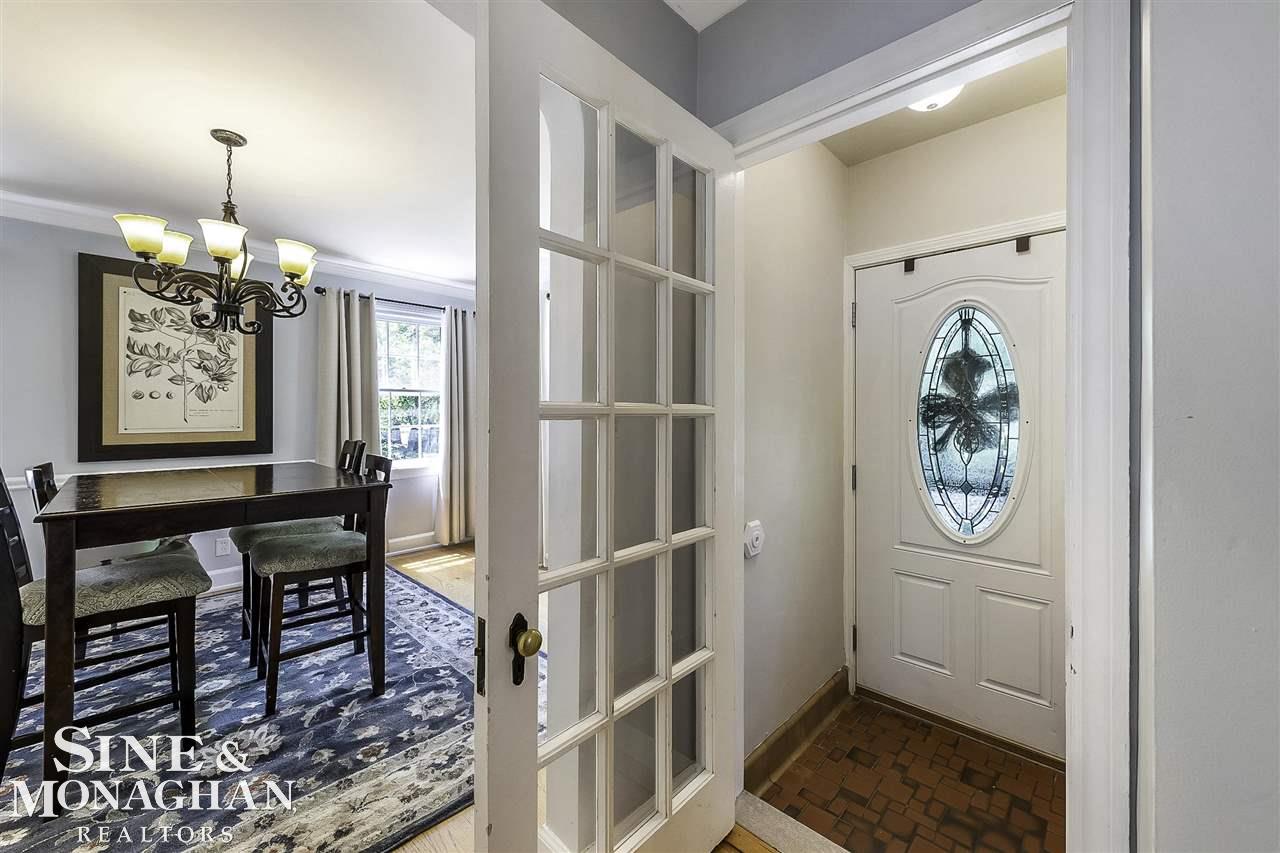 468 Fisher Road Grosse Pointe Farms, MI 48230 - Photo 2 of 36