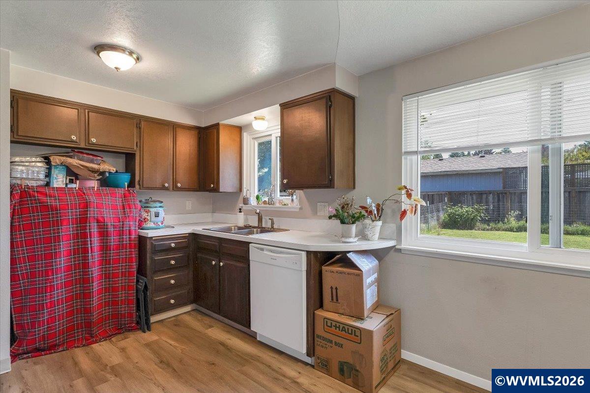 4842 Lone Oak Road Southeast Salem, OR 97302 - Photo 8 of 32