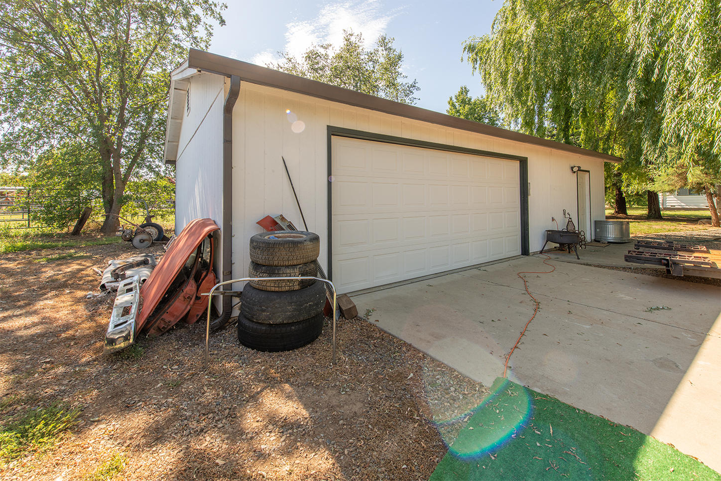 7354 Pacheco School Road Redding, CA 96002 - Photo 22 of 27 Garage2b