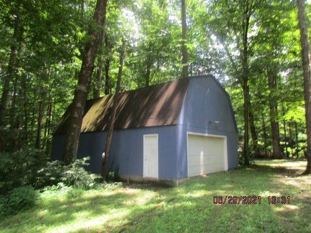 3784 Smith Road Nashville, IN 47448 - Photo 3 of 22 Gallery Image 3