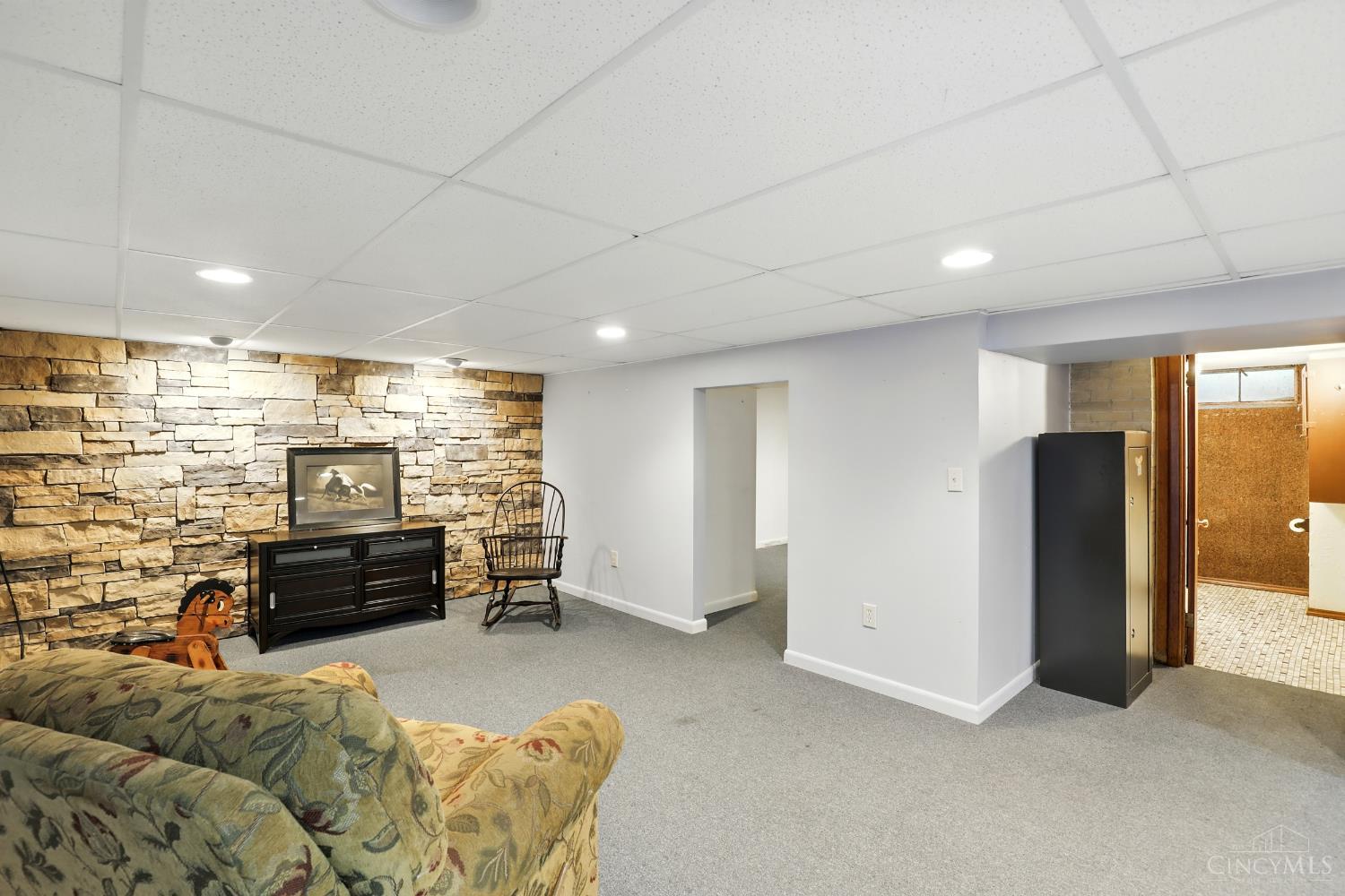 7510 Althaus Road Cincinnati, OH 45247 - Photo 14 of 29 Gallery Image 14