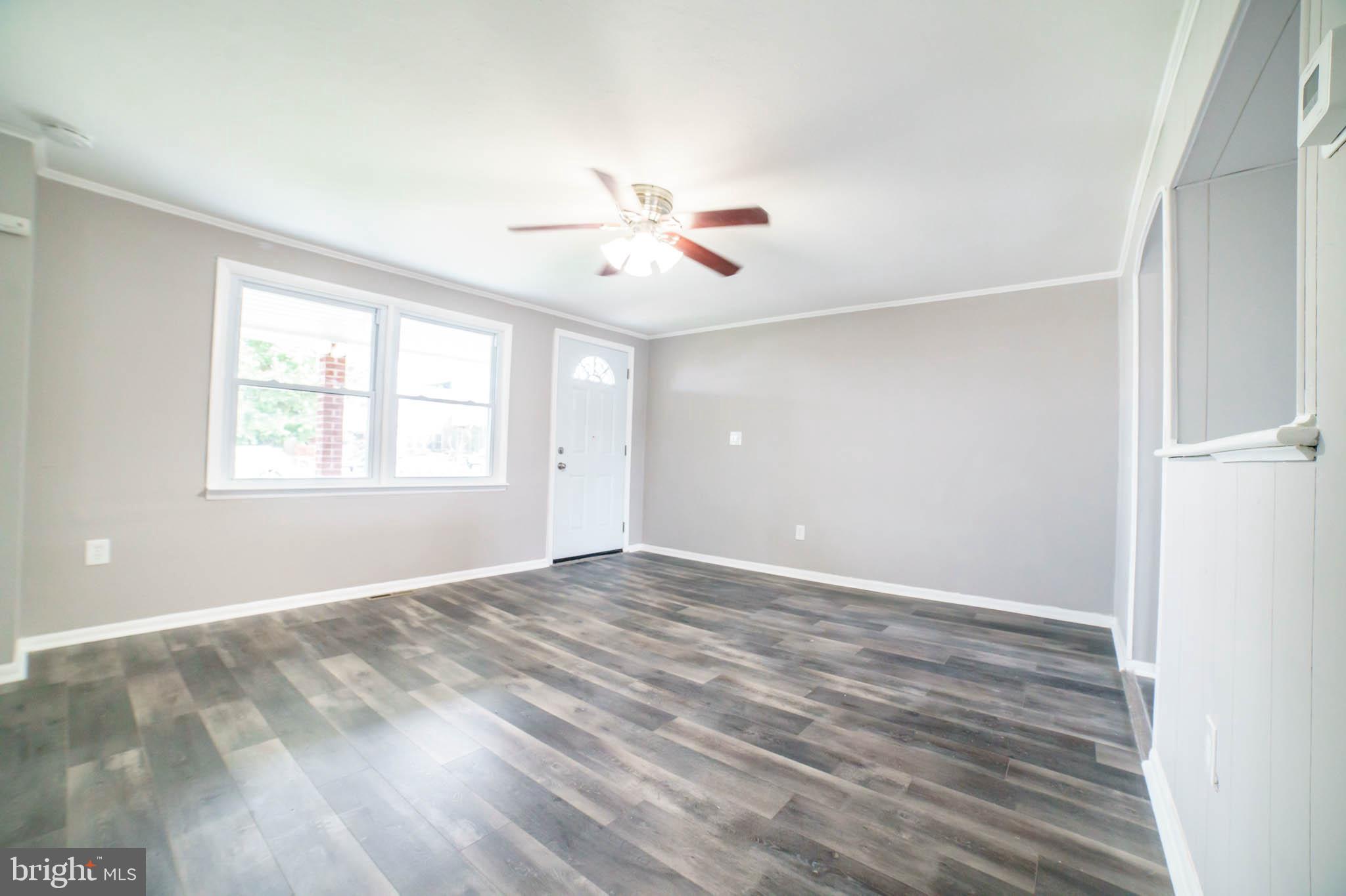 8014 Eastdale Road Baltimore, MD 21224 - Photo 3 of 32