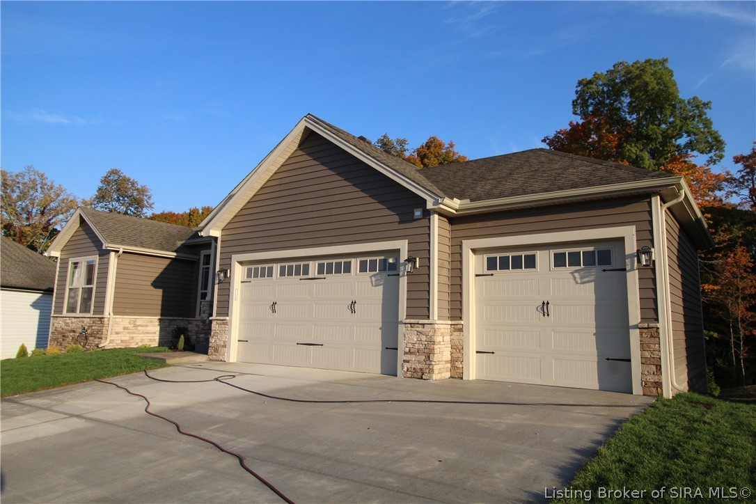 613 Crestview Lane Georgetown, IN 47122 - Photo 3 of 48 Gallery Image 3