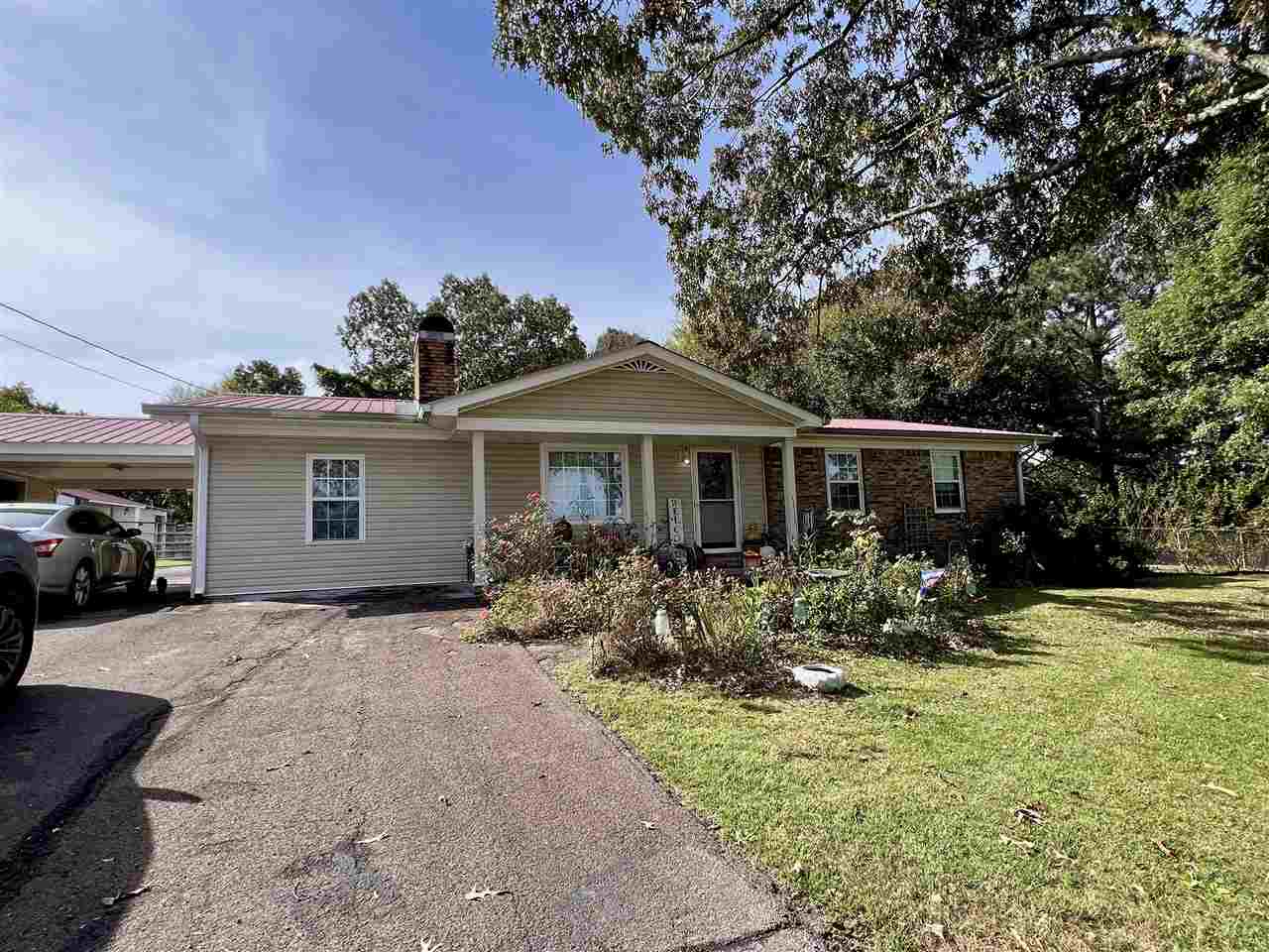 240 Smoky Road Savannah, TN 38372 - Photo 1 of 22 Gallery Image 1