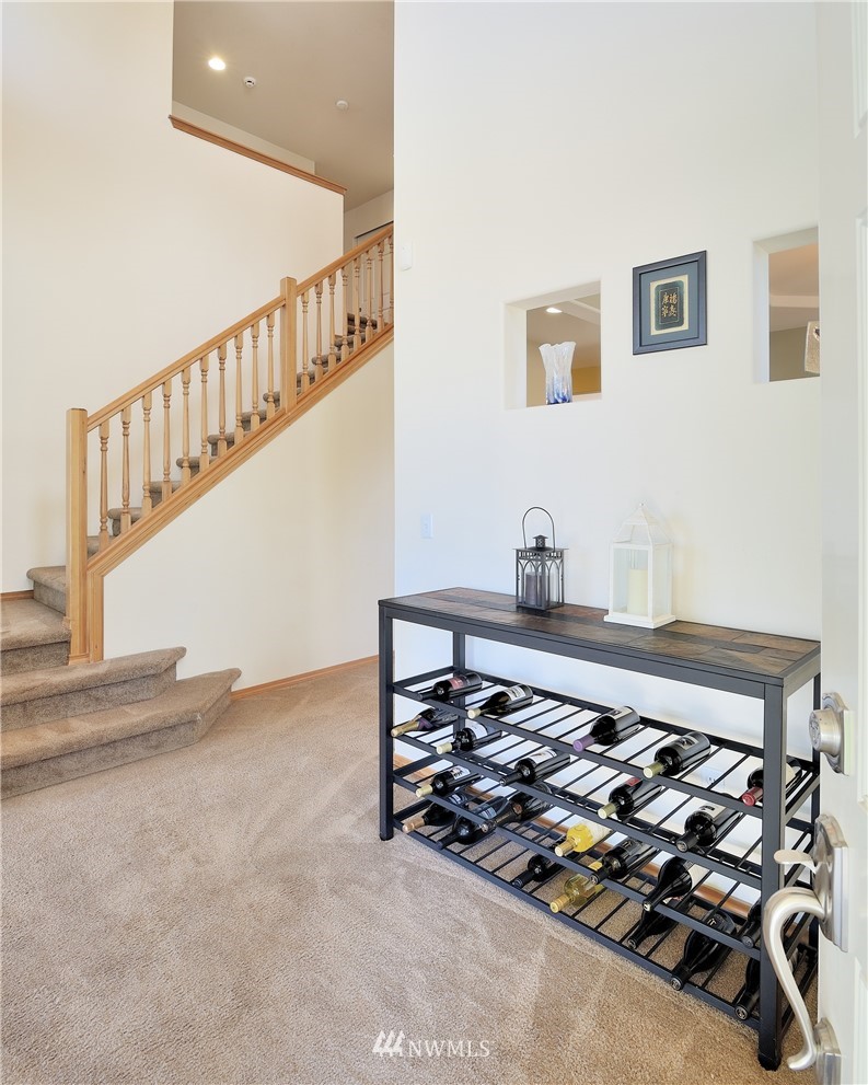 6201 Northeast 5th Circle Renton, WA 98059 - Photo 8 of 25