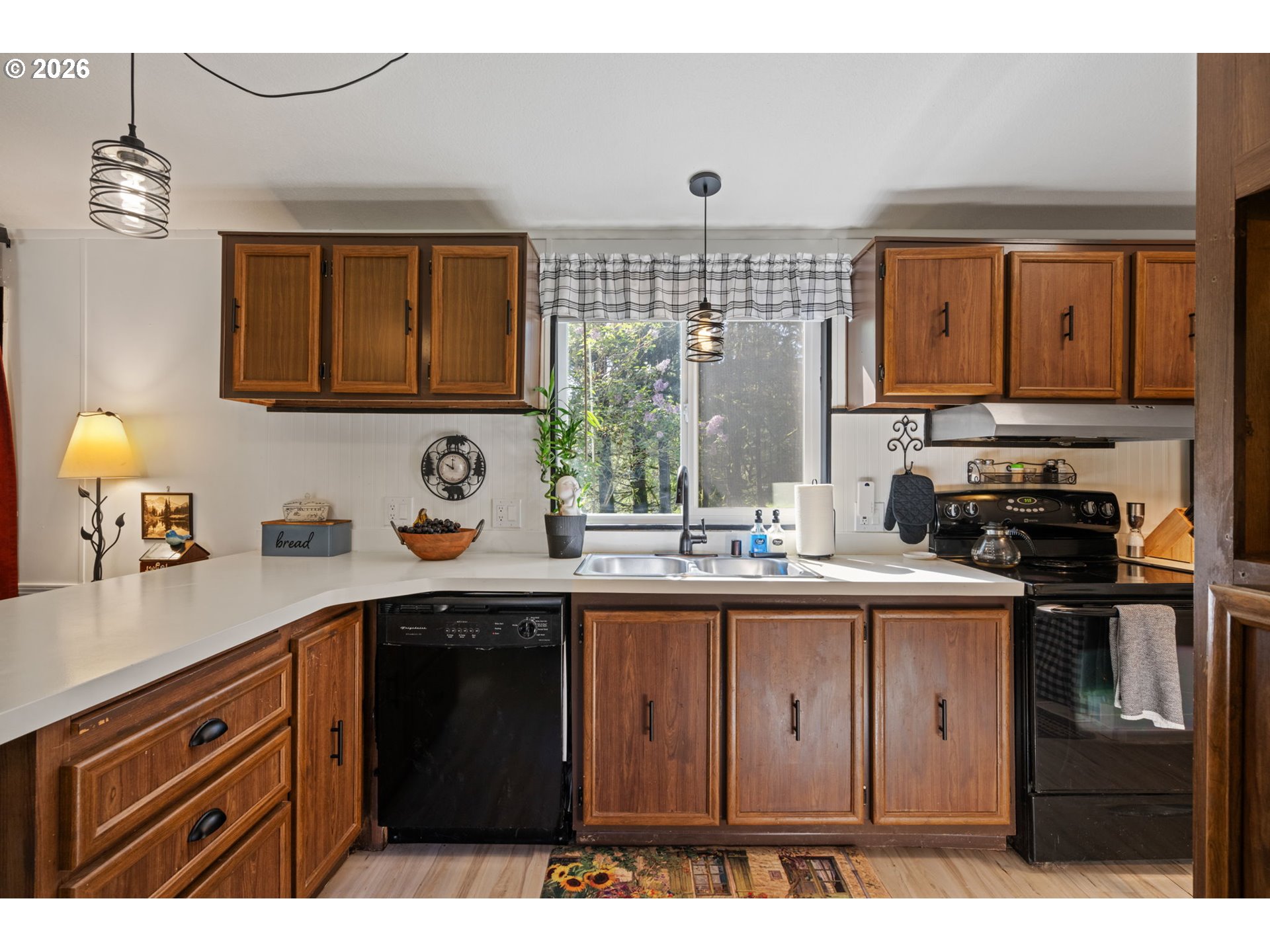 2836 Lewis River Road Woodland, WA 98674 - Photo 14 of 44