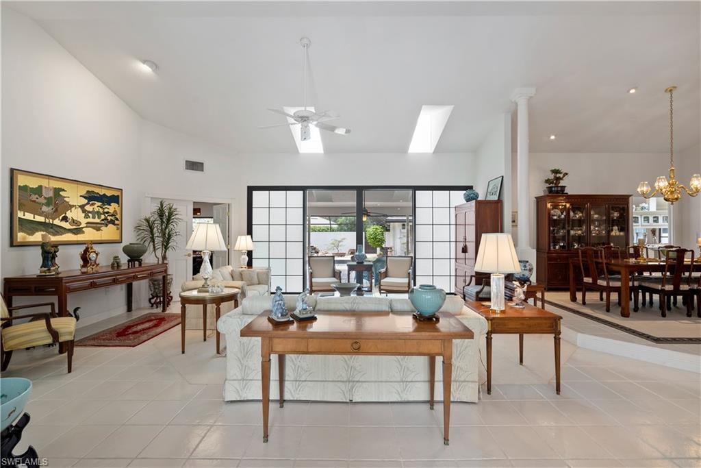 802 Tallow Tree Court Naples, FL 34108 - Photo 3 of 46 Gallery Image 3
