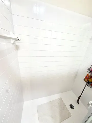 $2,000 | 3880 Woodside Drive, Coral Springs, FL 33065