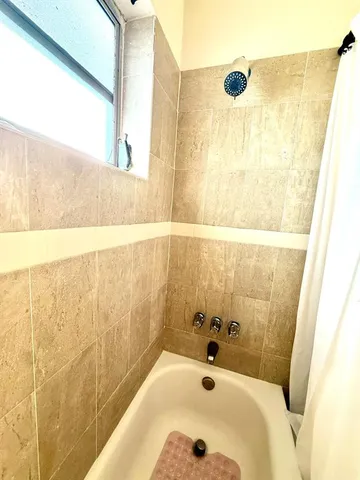 $2,000 | 3880 Woodside Drive, Coral Springs, FL 33065