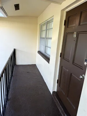 $2,000 | 3880 Woodside Drive, Coral Springs, FL 33065