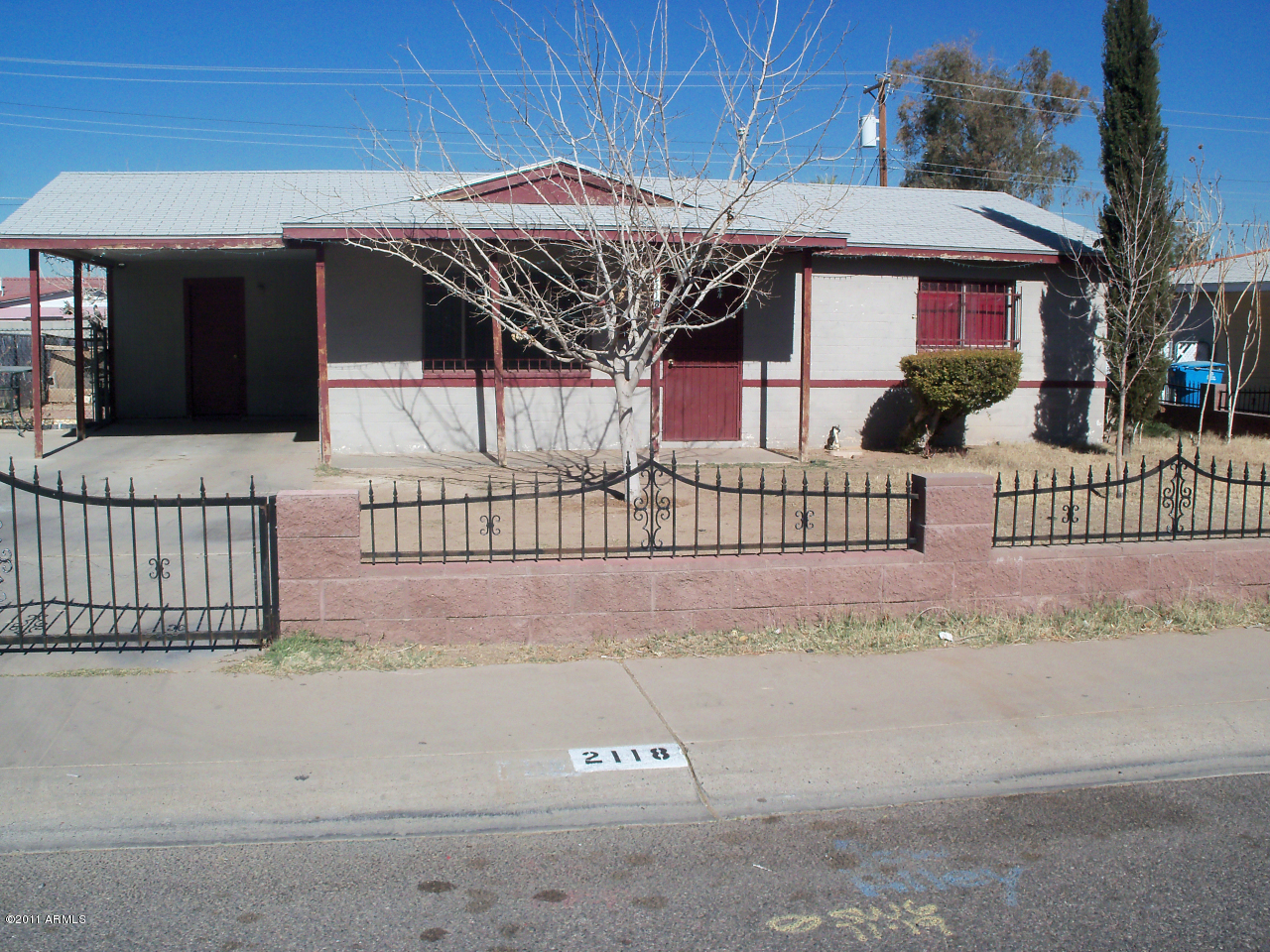 2118 West Pecan Road Phoenix, AZ 85041 - Photo 2 of 14 Front