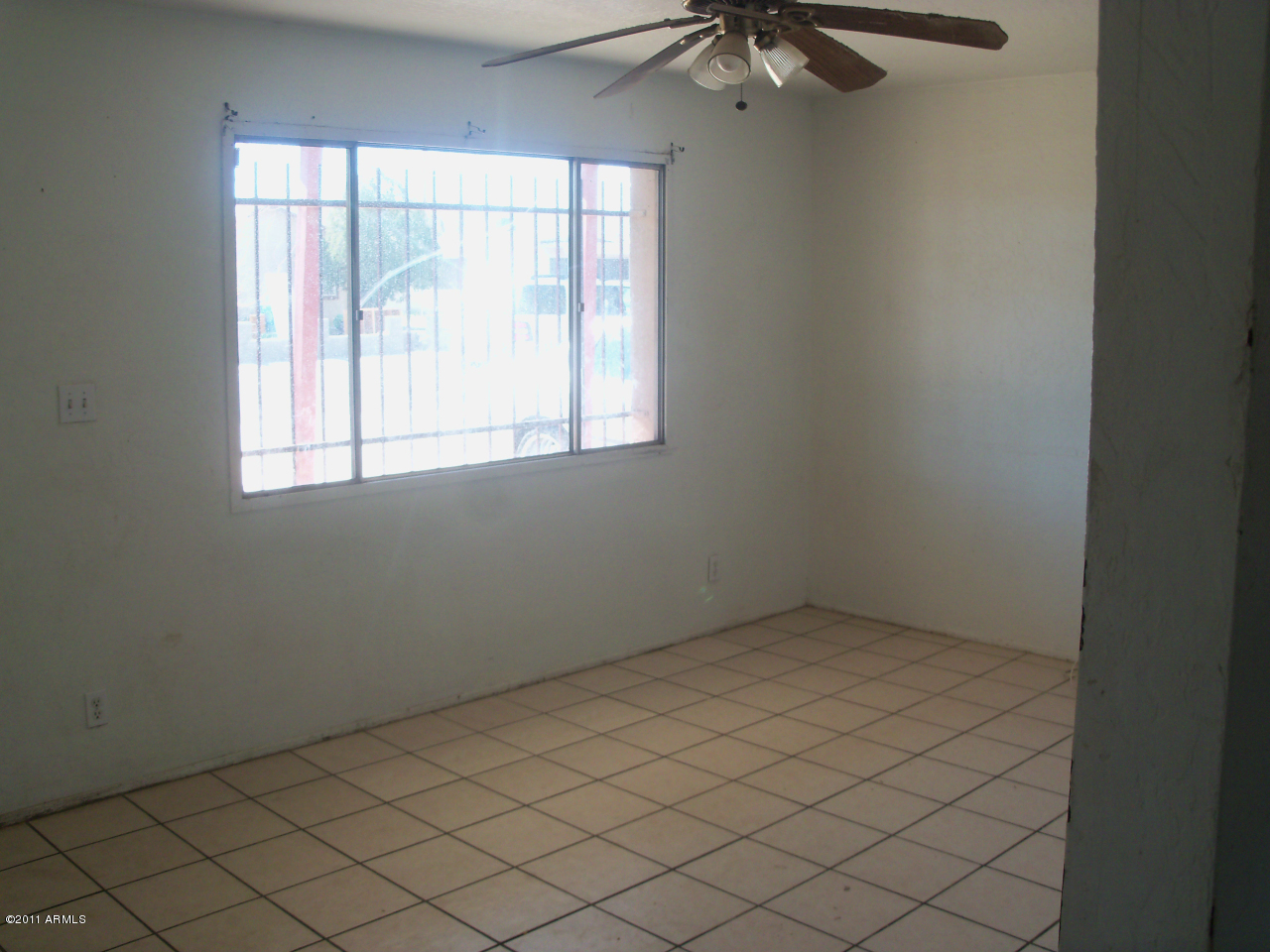 2118 West Pecan Road Phoenix, AZ 85041 - Photo 6 of 14 Family Room
