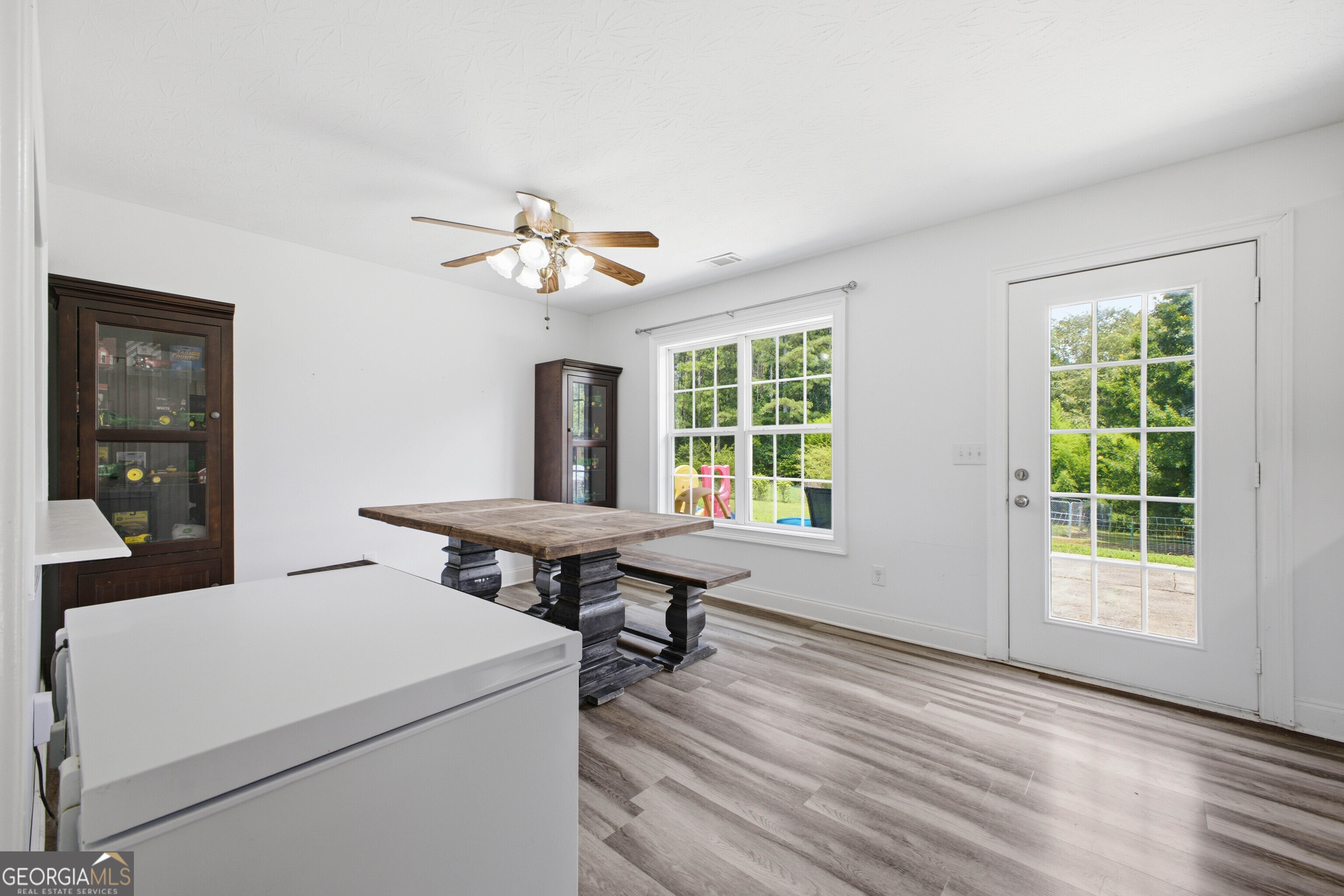 589 Hall Memorial Road Northwest Calhoun, GA 30701 - Photo 4 of 28