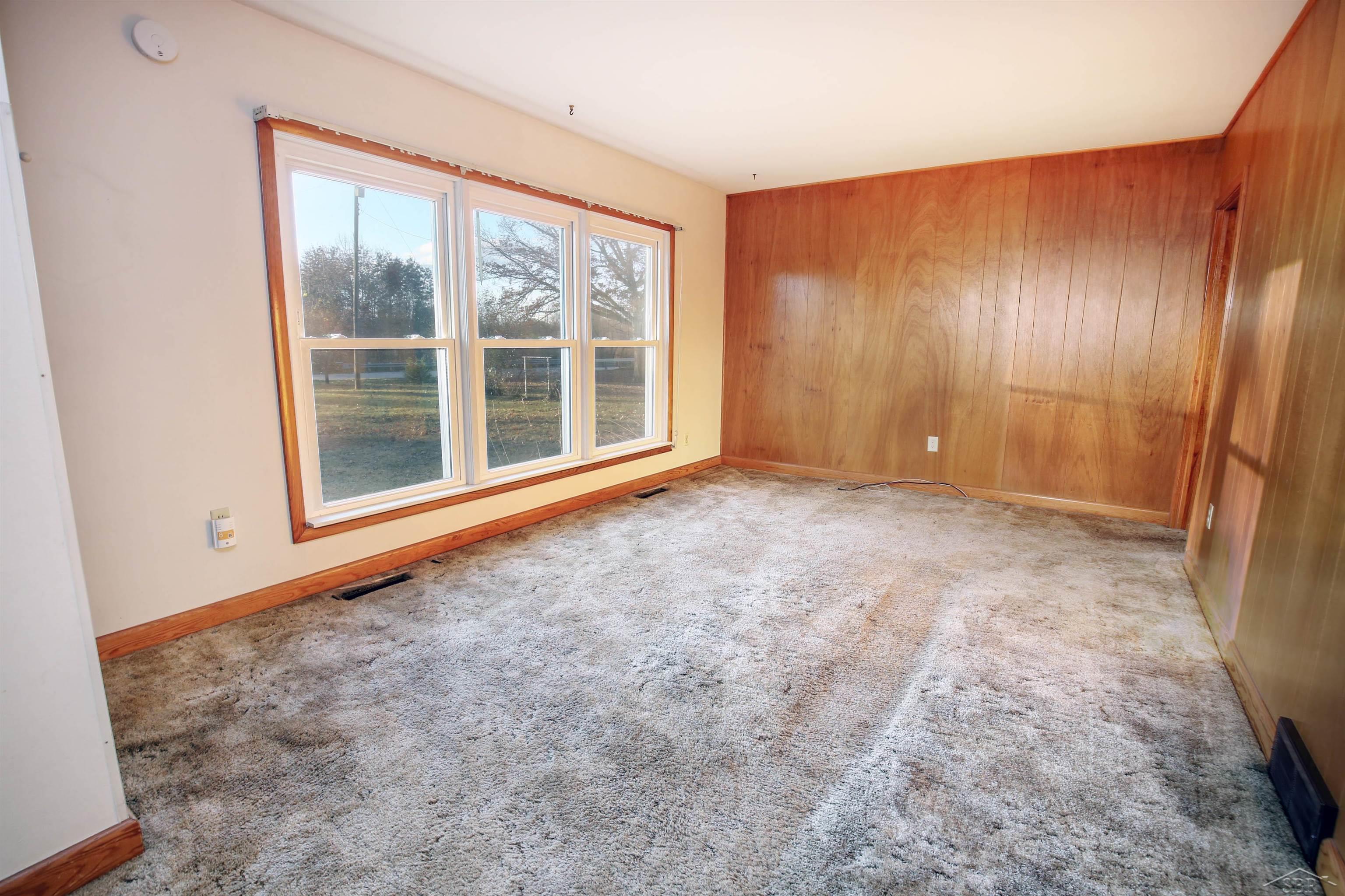 1701 South Castor Road Midland, MI 48640 - Photo 16 of 34 50126899-17.JPG