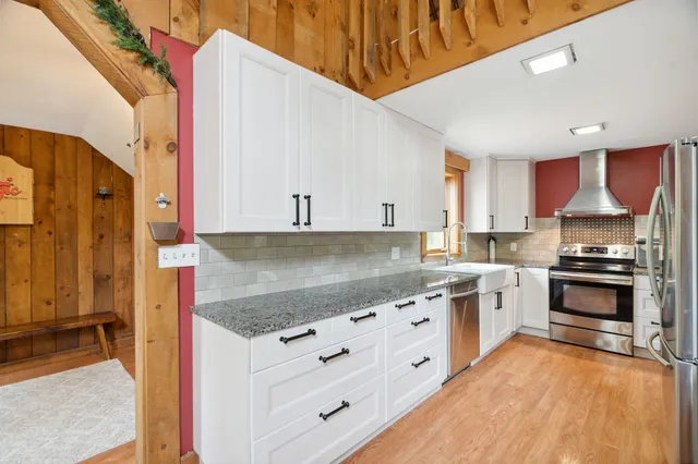 $539,000 | 196 Powder Mill Road, Londonderry, VT 05148