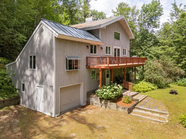 $539,000 | 196 Powder Mill Road, Londonderry, VT 05148