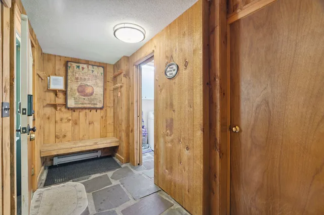 $539,000 | 196 Powder Mill Road, Londonderry, VT 05148