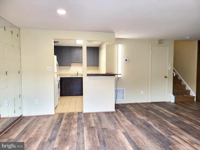 $900 | 9668 Brassie Way, Montgomery Village, MD 20886