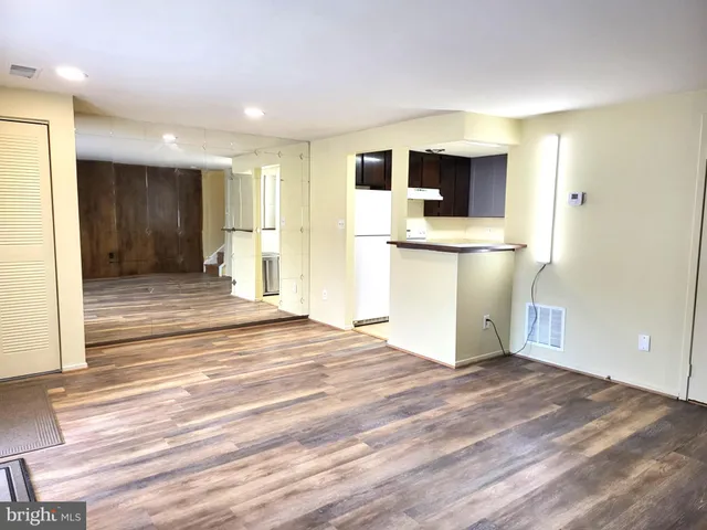 $900 | 9668 Brassie Way, Montgomery Village, MD 20886