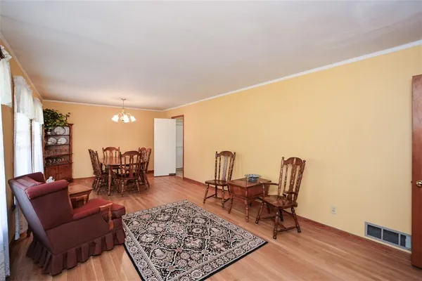 $389,900 | 920 Chesterfield Drive, Marietta, GA 30066