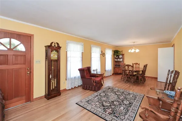 $389,900 | 920 Chesterfield Drive, Marietta, GA 30066