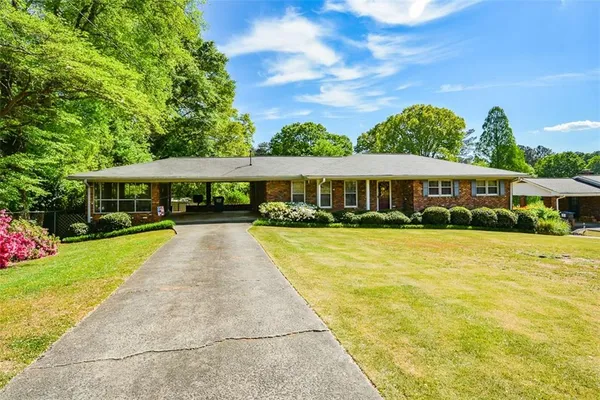 $389,900 | 920 Chesterfield Drive, Marietta, GA 30066
