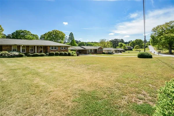$389,900 | 920 Chesterfield Drive, Marietta, GA 30066