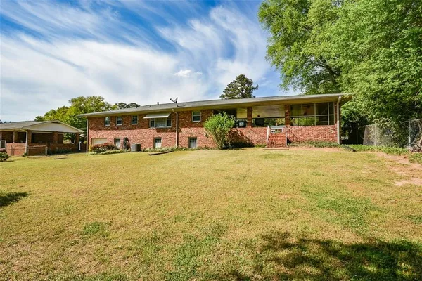 $389,900 | 920 Chesterfield Drive, Marietta, GA 30066