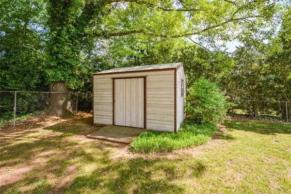 $389,900 | 920 Chesterfield Drive, Marietta, GA 30066