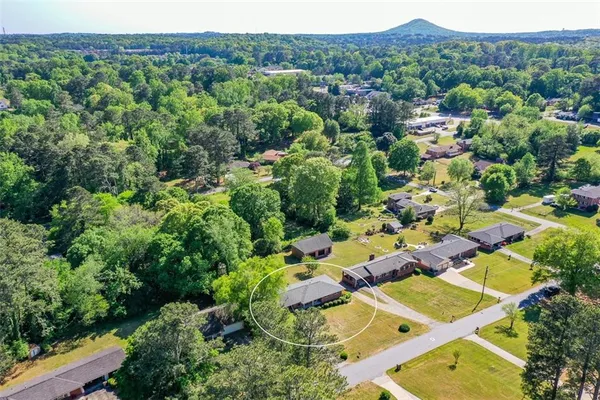 $389,900 | 920 Chesterfield Drive, Marietta, GA 30066