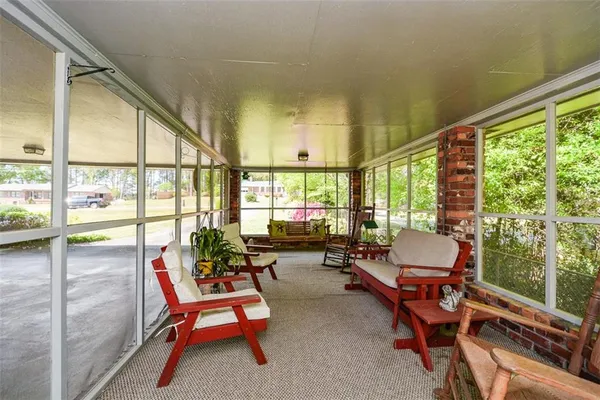 $389,900 | 920 Chesterfield Drive, Marietta, GA 30066