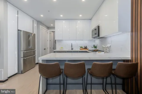 $749,900 | 1332 G Street Southeast, Unit 1, Washington, DC 20003