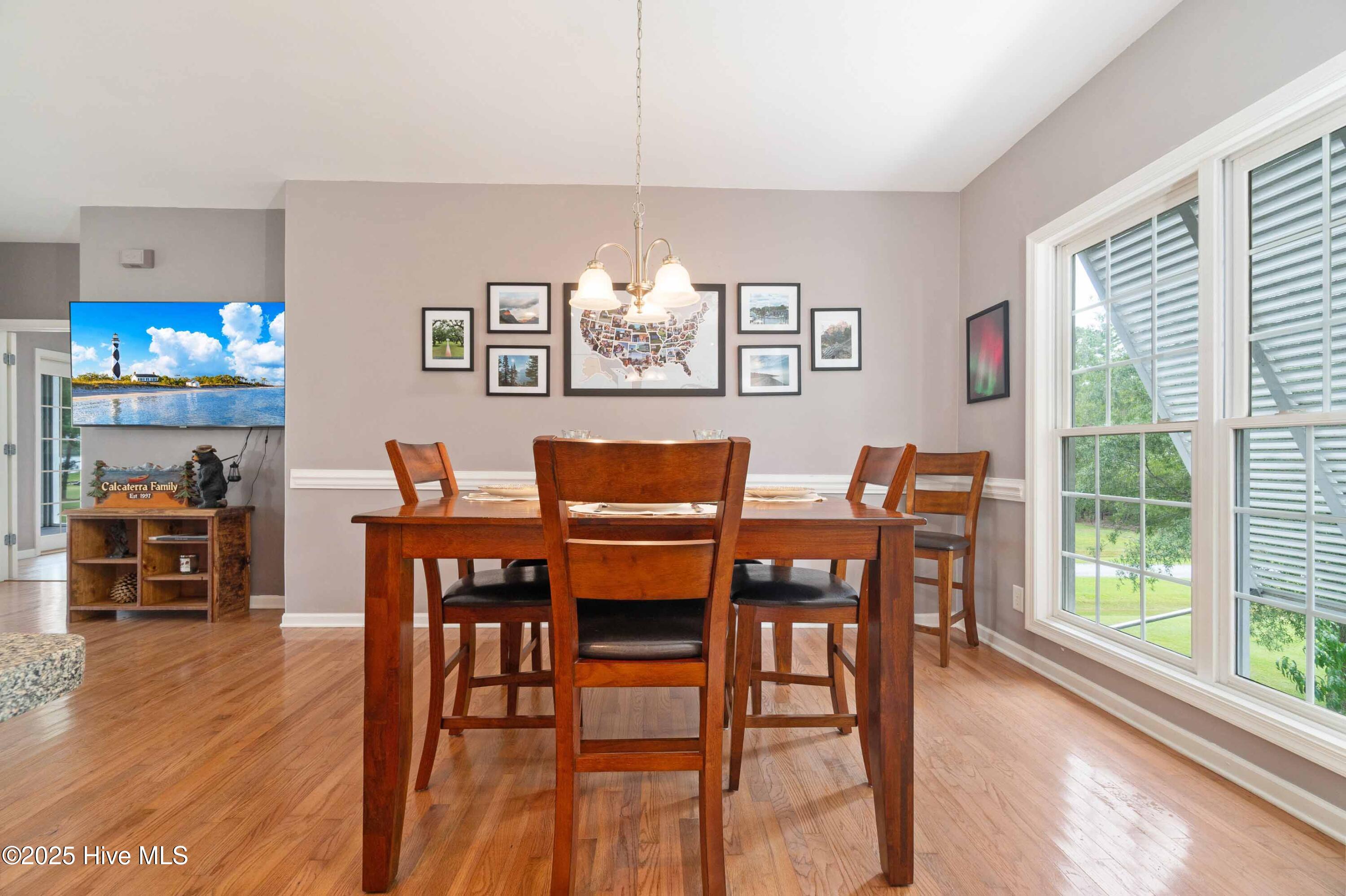 538 Mills Road Oriental, NC 28571 - Photo 11 of 36 011_Dining Area