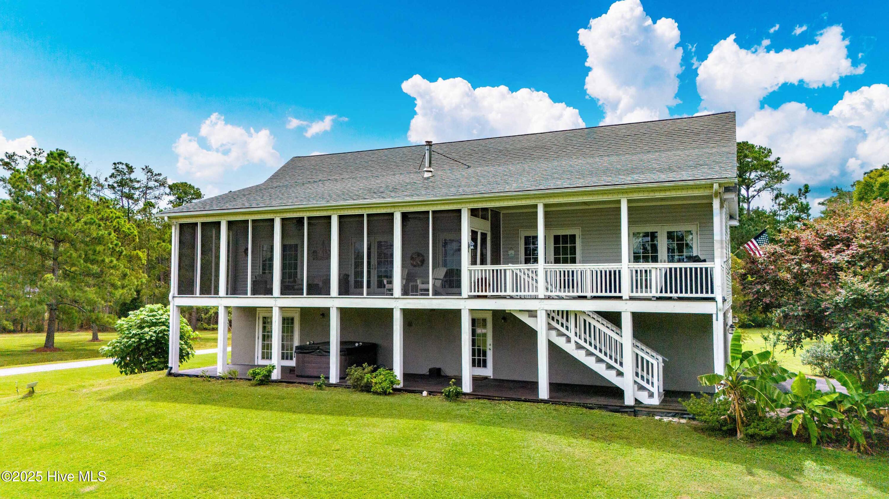 538 Mills Road Oriental, NC 28571 - Photo 2 of 36 002_Exterior