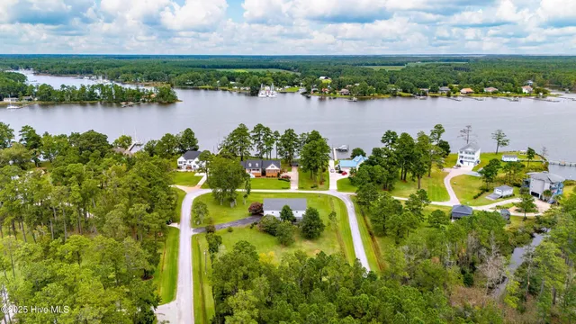 $430,000 | 538 Mills Road, Oriental, NC 28571