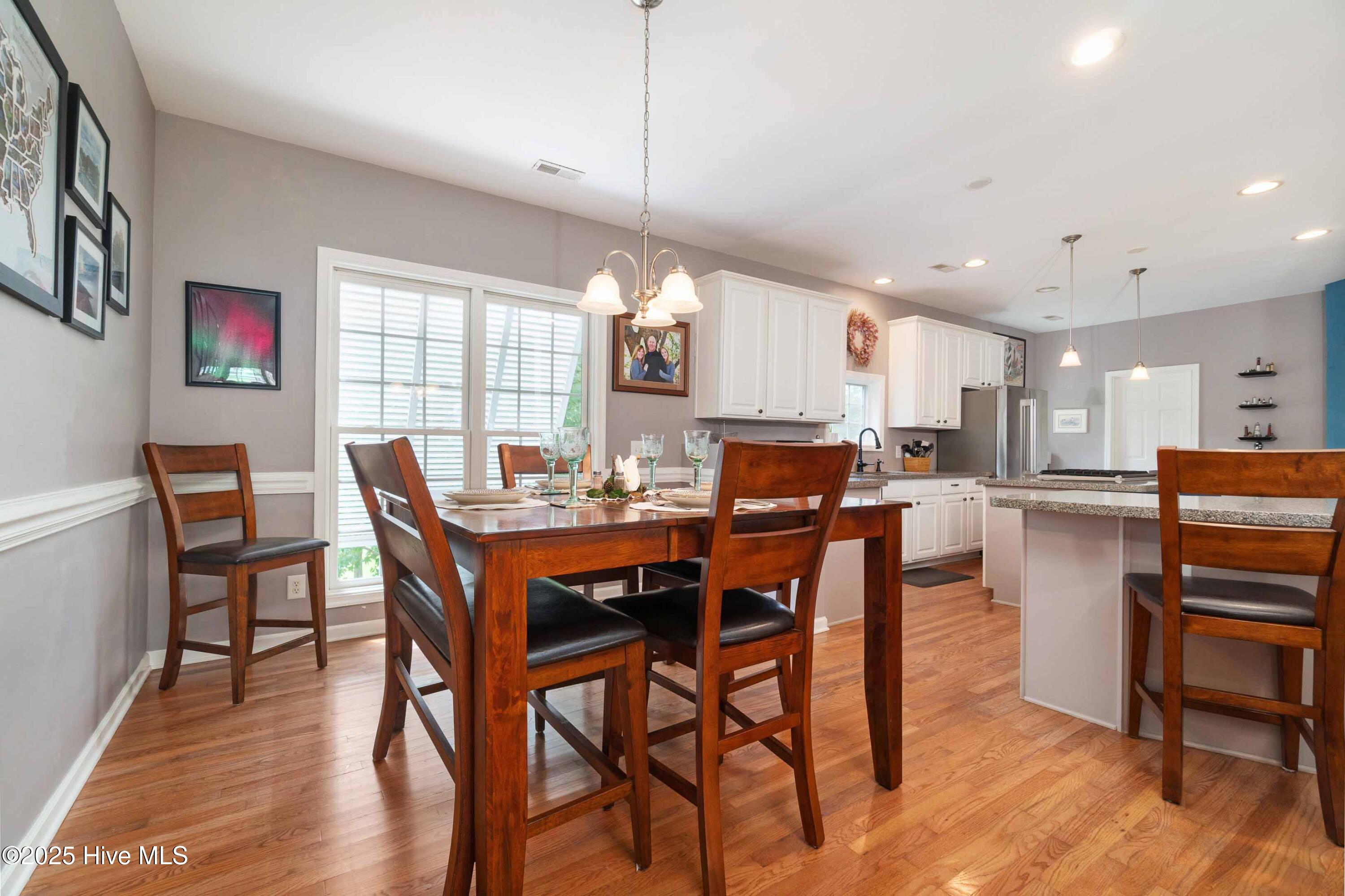 538 Mills Road Oriental, NC 28571 - Photo 10 of 36 010_Dining Area