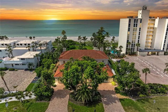 $10,900,000 | 4473 Gulf Of Mexico Drive, Unit 4473, Longboat Key, FL 34228